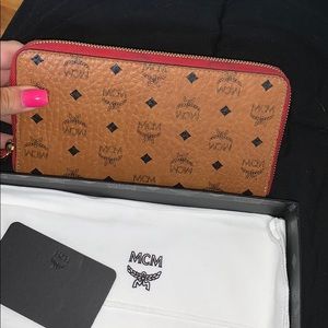 MCM Wallet
